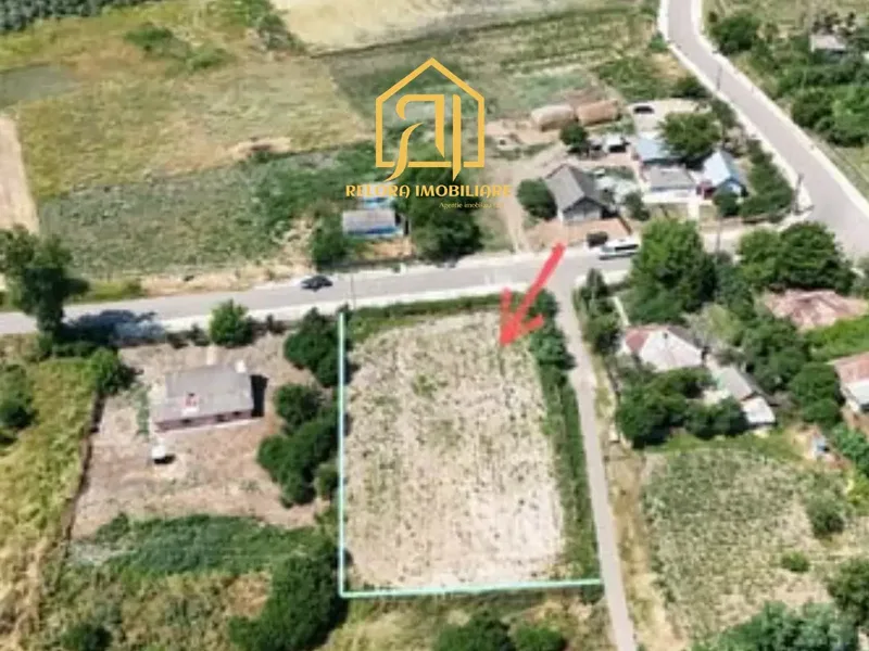 Terrain constructible 1 760 m² à vendre à Soroceni — Soroceni
